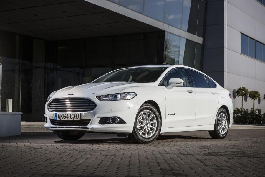Ford Mondeo Hybrid Sedan (UK) '2014